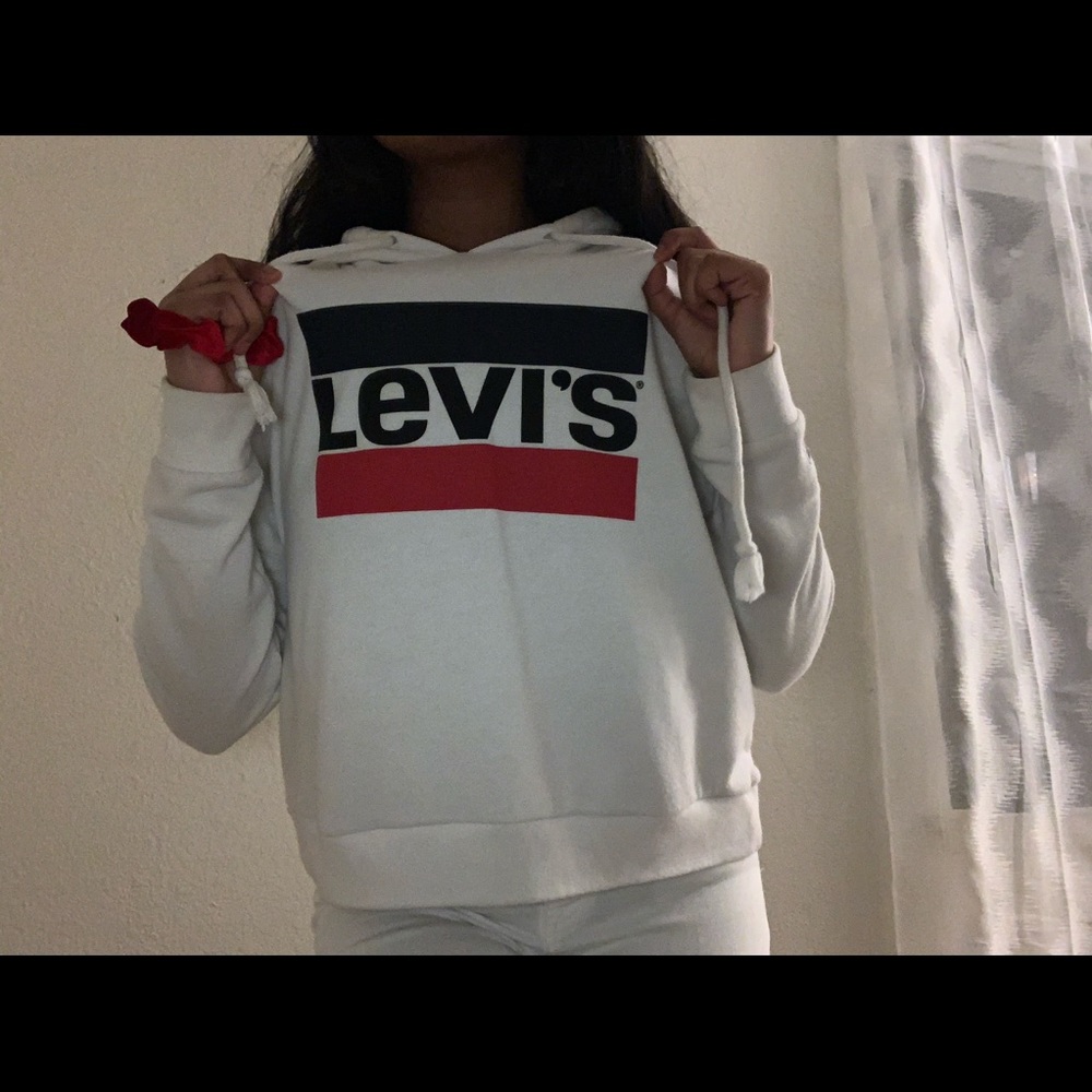 Levi’s sweatshirt - Picture 2 of 2